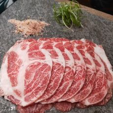 【飛飛購】精選伊比利梅花肉片 200g 附發票
