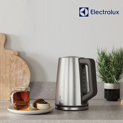 【Electrolux 伊萊克斯】1.7L極致美味500智能溫控電茶壺 E5EK1-51ST