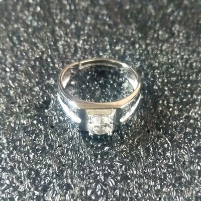 S925純銀鍍白金莫桑石0.5克拉星鑽仿真D色鑽石戒指