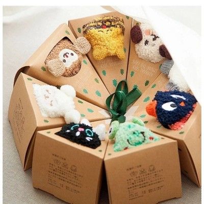 超萌 韓國 立體 襪子 兒童 卡通 刺繡 地板襪 珊瑚絨 矽膠 防滑 可愛立體禮盒襪子(隨機出貨)