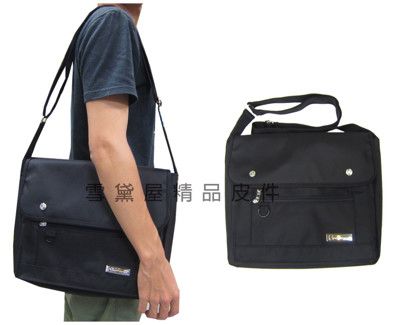 側背書包大容量扁型設計高單數防水尼龍布1680D材質可放A4資料夾隨身台灣製