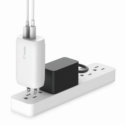 【Belkin】貝爾金30W旅充頭Type-C+USB-A(雙孔)MFi認證 快充頭 附傳輸線